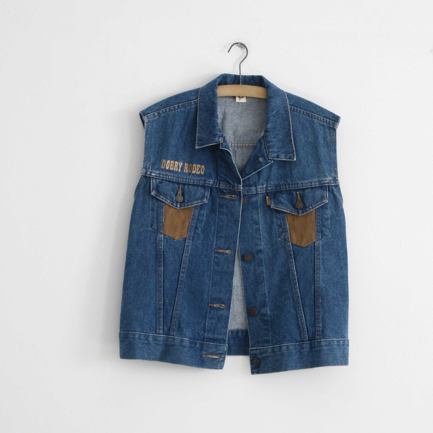 Vesta Levis s potiskem