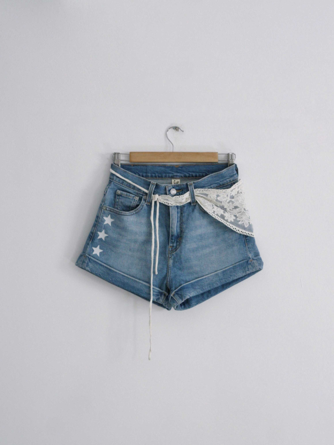 Vintage kraťasy Levis s krajkovým šátkem