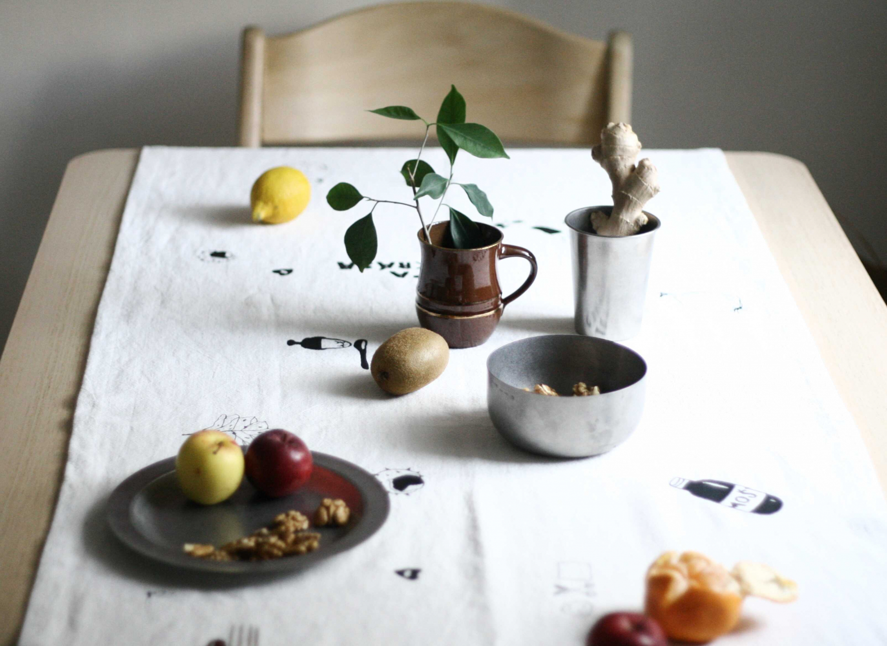 Lněný běhoun s potiskem